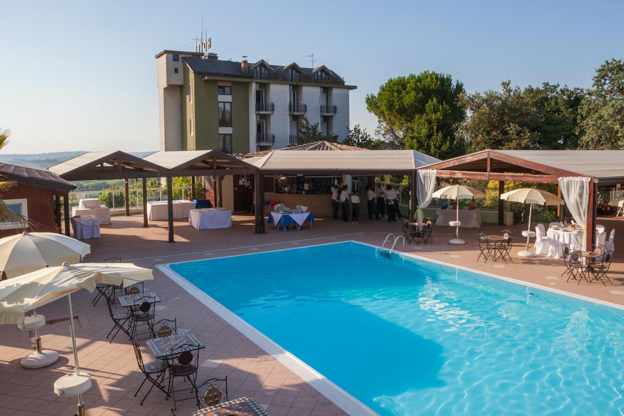 La Cantinella Ostra Bagian luar foto
