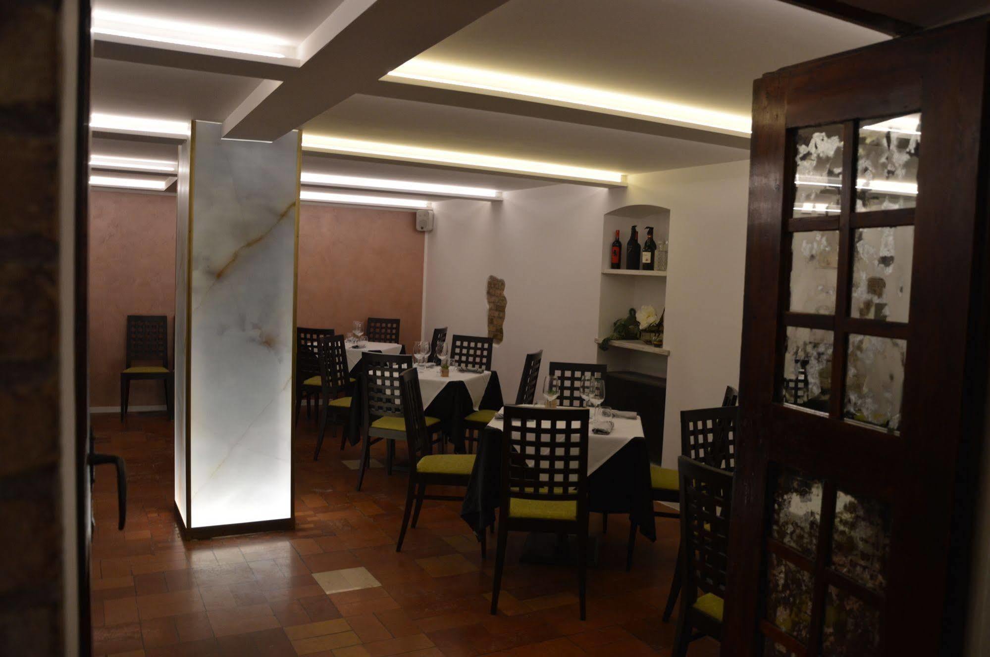 La Cantinella Ostra Bagian luar foto